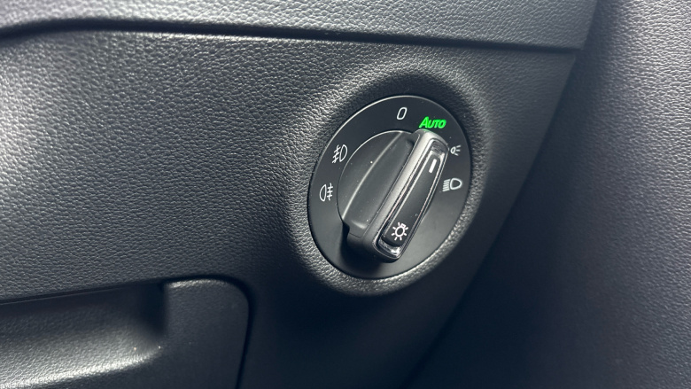 Skoda Karoq 1.5 TSI SE L 5dr DSG Petrol Estate